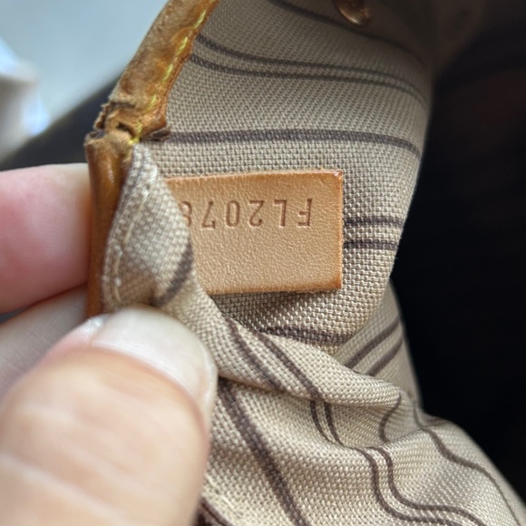 Louis Vuitton Neverfull GM (100% authentic) - Picture 13 of 14